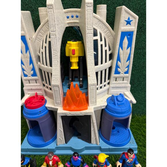 Imaginext Justice League Hall of Justice Playset & Figures Batman Superman Heros - Picture 6 of 7